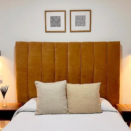 Suites Ciento 37 Λεόν Εξωτερικό φωτογραφία