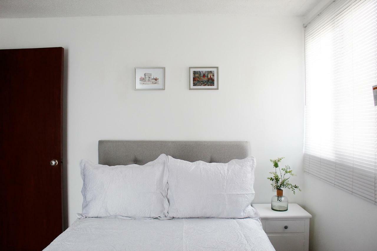 Suites Ciento 37 Λεόν Εξωτερικό φωτογραφία