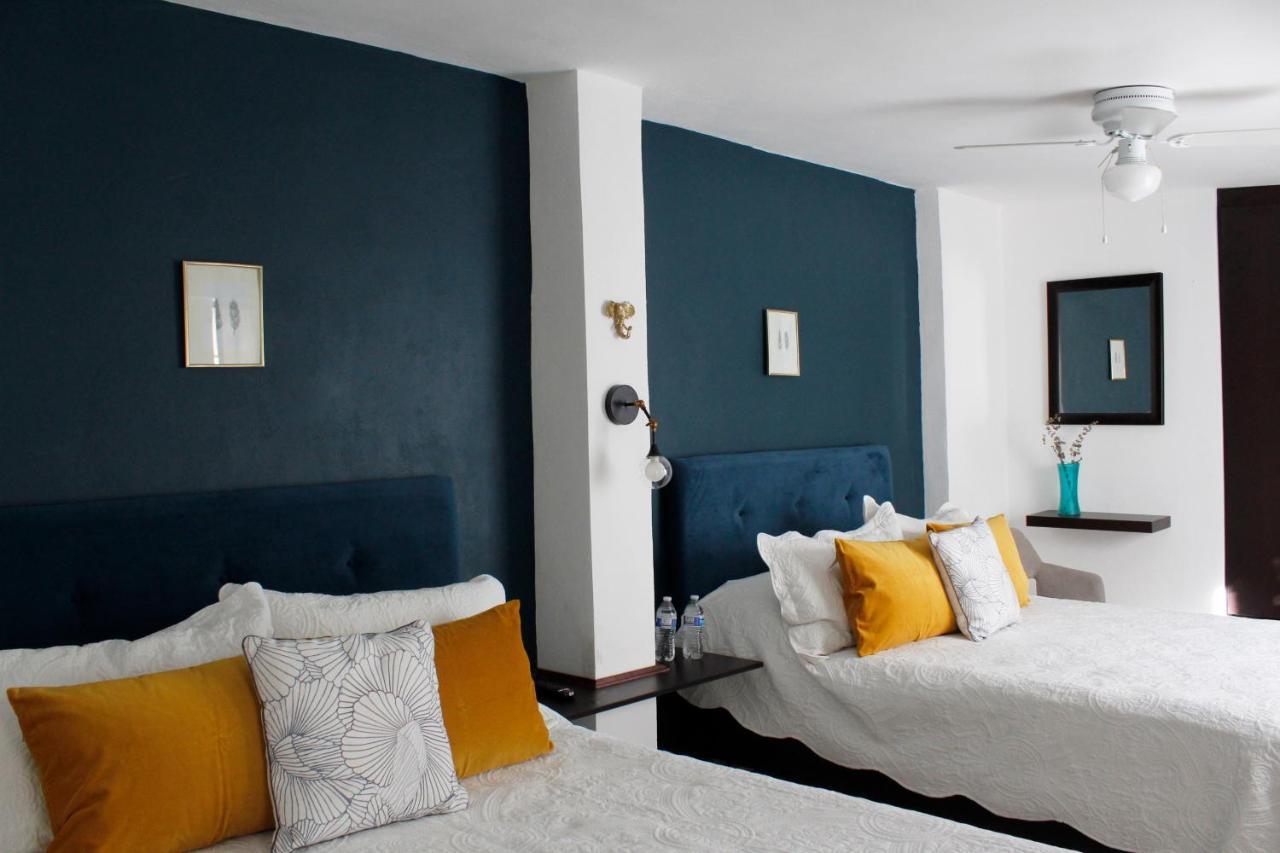 Suites Ciento 37 Λεόν Εξωτερικό φωτογραφία